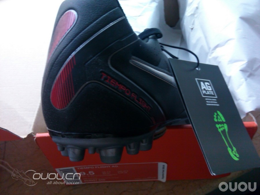 请各位帮忙看看是否正品 传奇4 Flight AG