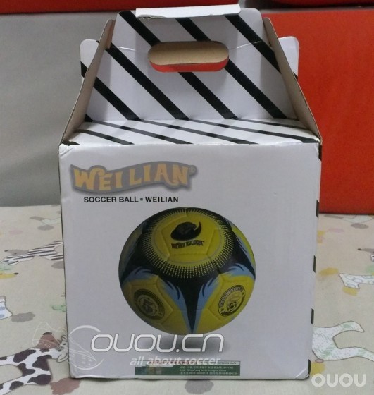 入手威联足球一枚,不错,不错……..