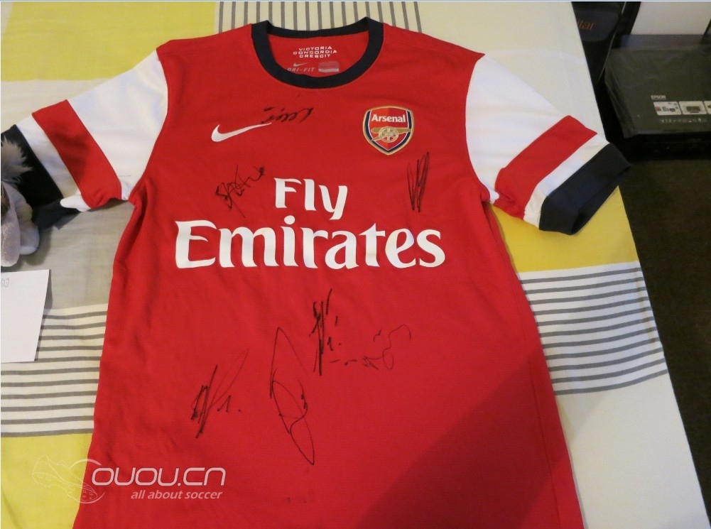 一些球衣收藏和球星签名