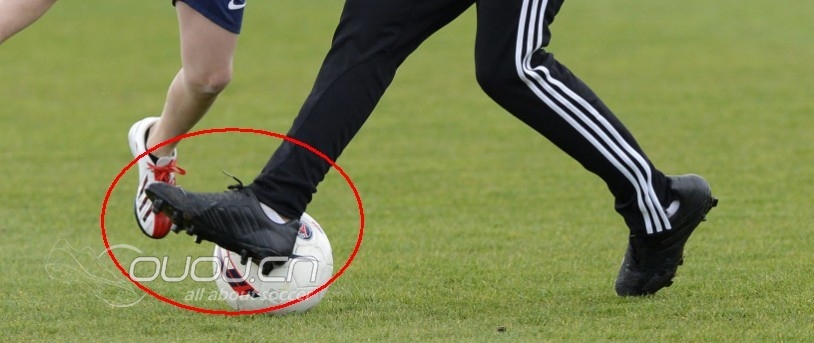 小贝的大儿子上脚新猎鹰LZ测试鞋···