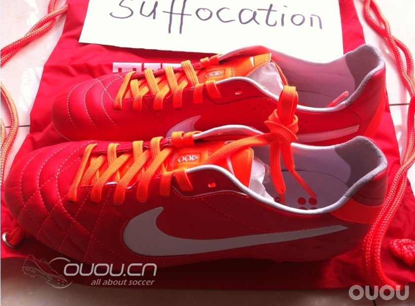 帮朋友入手骚红传奇4 AG ACC!小码 39!意产!