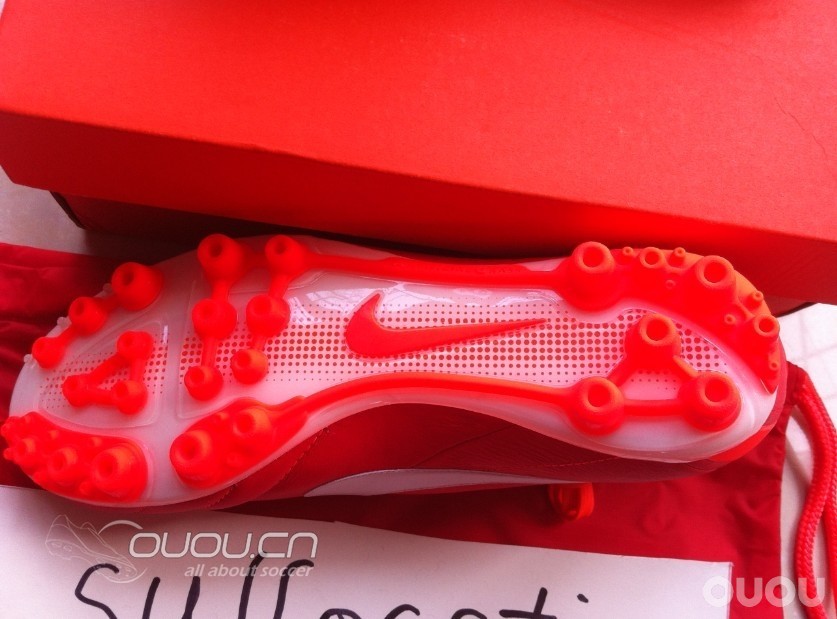 帮朋友入手骚红传奇4 AG ACC!小码 39!意产!