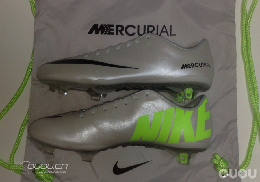 再入骚鞋:意产vapor IX FG!