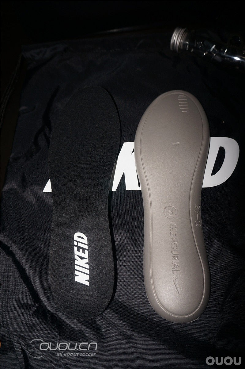 【NIKE ID】Mercurial Vapor IX 黑暗中那一抹灯红酒绿,自定义配色到底值不值