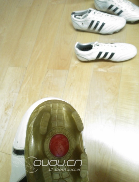 飄一白黑配色<日版>+<国际版>黃金碼,夫複何求!