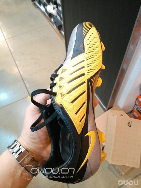 好久不逛街,今天看见的发上来跟大家分享一下!