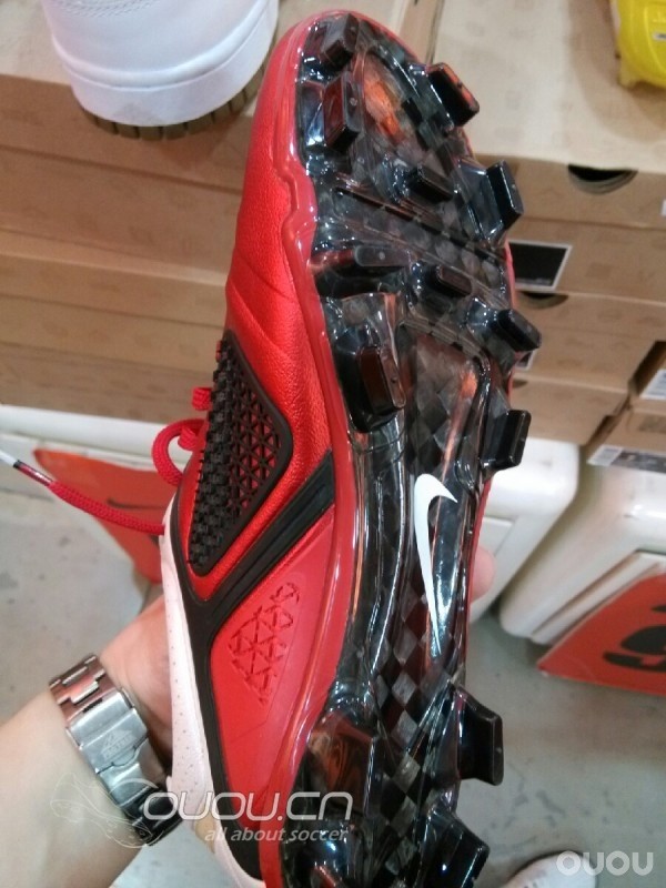 好久不逛街,今天看见的发上来跟大家分享一下!