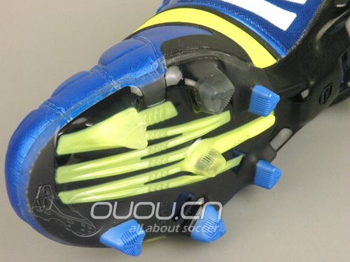 阿迪的新系列Nitrocharge 1.0 FG!这鞋中文叫什么名字啊?求大神!!!