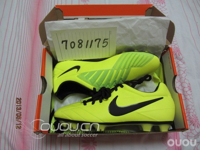 NIKE T90 LASER IV HG-B 求穿过此款鞋的人指点一些弊端!!!