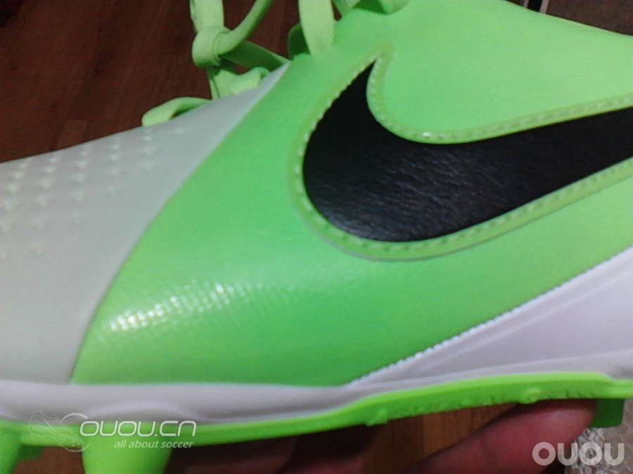 绿绿的CTR360 Libretto III AG 求大虾鉴定