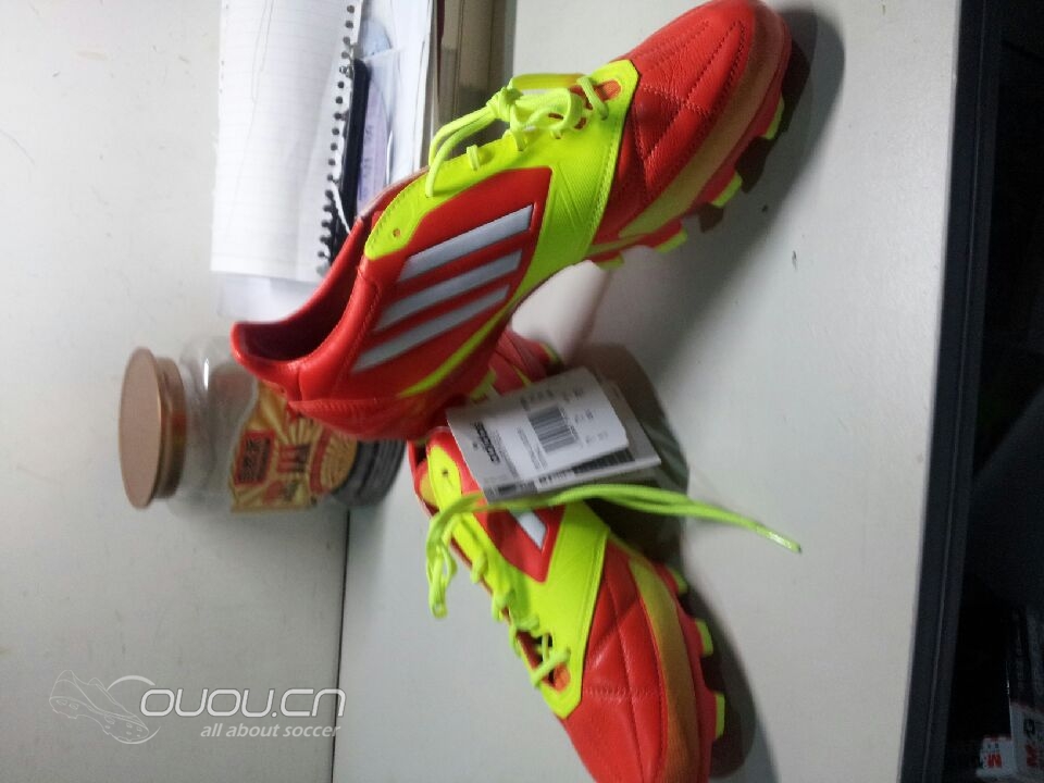 Adidas F50 Adizero 顶级皮版番茄炒蛋换中端无回旋