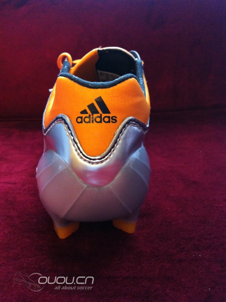 adidas adiPure 11Pro SL FG 超轻战靴开箱及少许对比