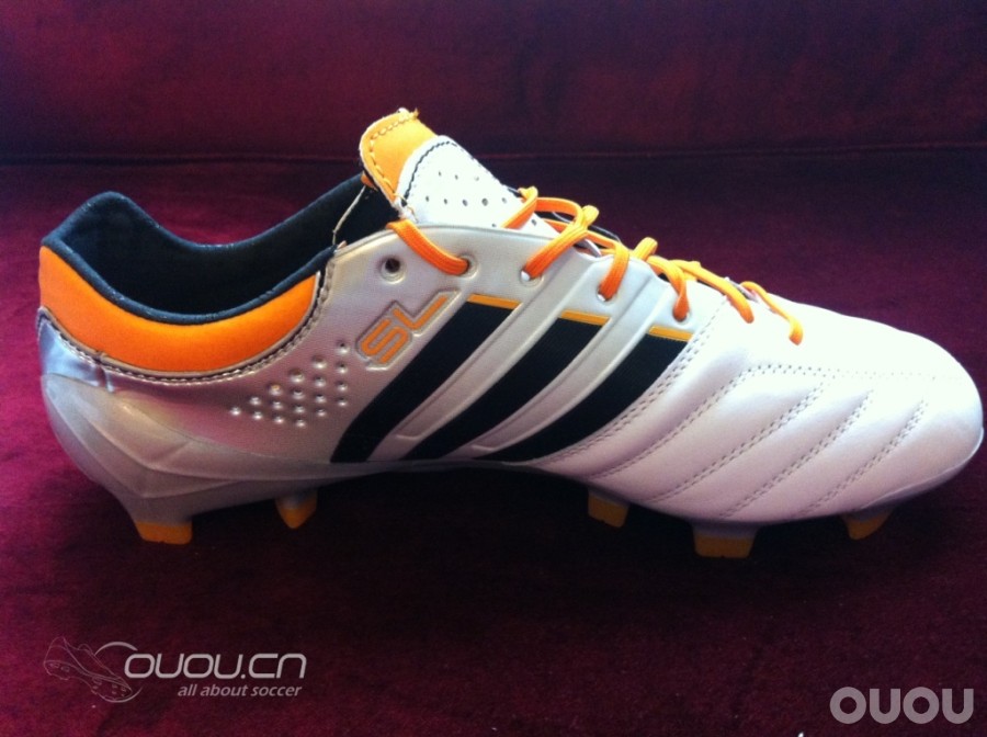 adidas adiPure 11Pro SL FG 超轻战靴开箱及少许对比