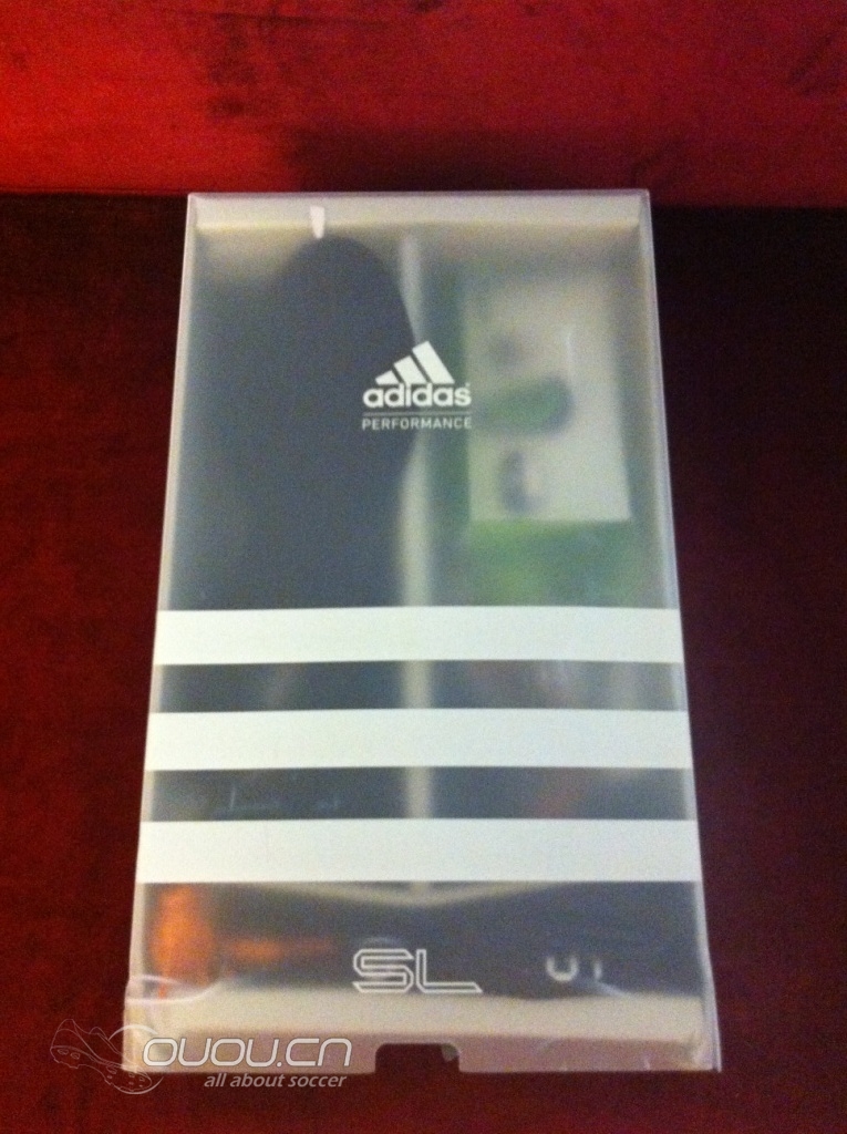 adidas adiPure 11Pro SL FG 超轻战靴开箱及少许对比