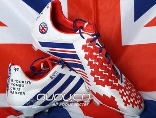 DB最后的猎鹰会市售吗?