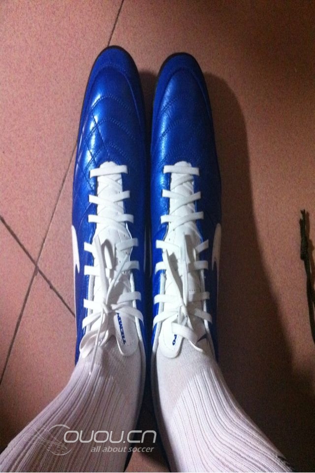 大哥们看看我脚宽吗?