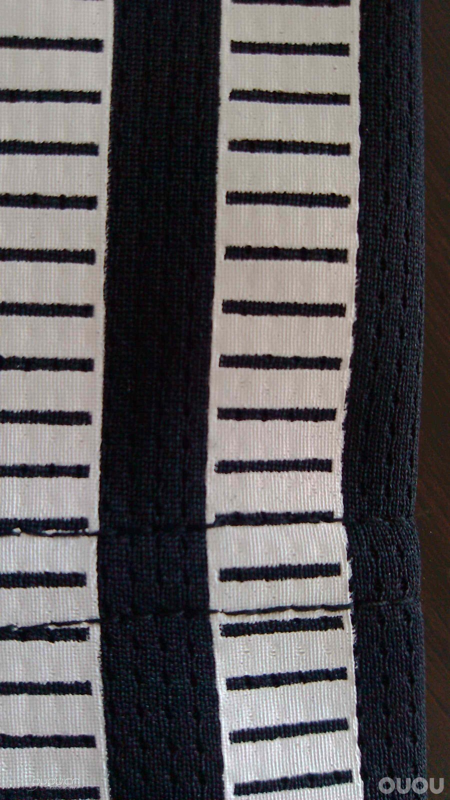 请大神帮忙鉴别下真伪,万分感谢!