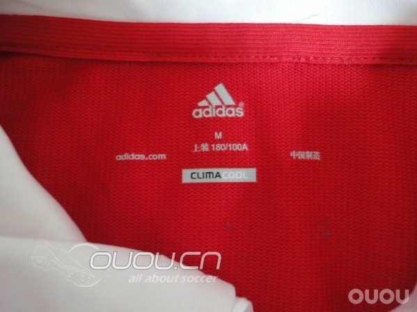 求鉴定于大宝国足球衣尺码