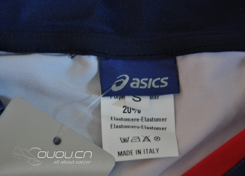 虽然冷门但是精彩!ASICS出品热那亚11-12赛季主场球员版~~