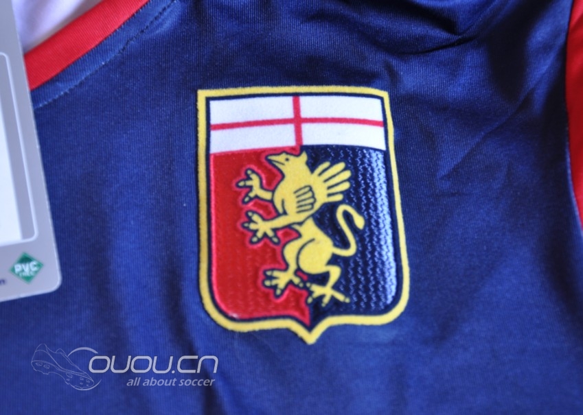 虽然冷门但是精彩!ASICS出品热那亚11-12赛季主场球员版~~