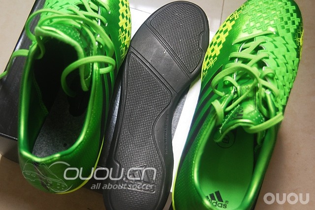 Adidas Predator Absolion LZ II AG首发配色镭射绿赏析···