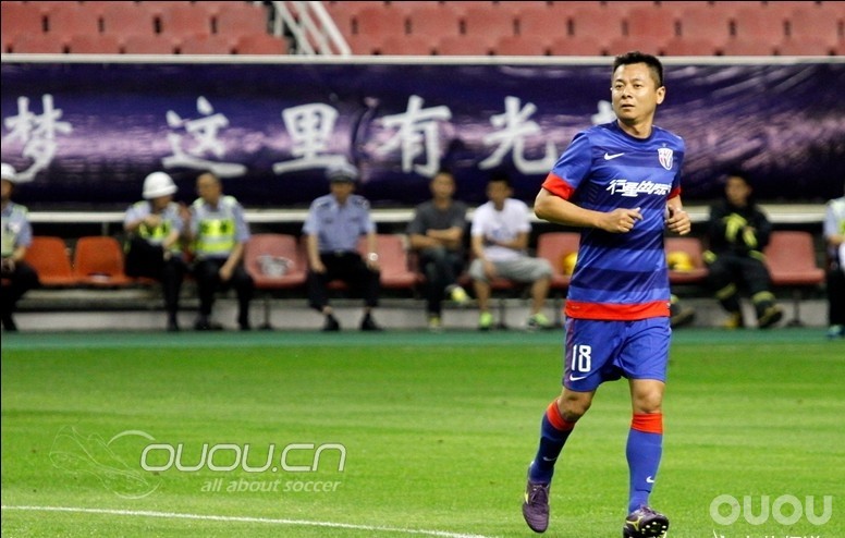 朱骏这鞋的配色不错。