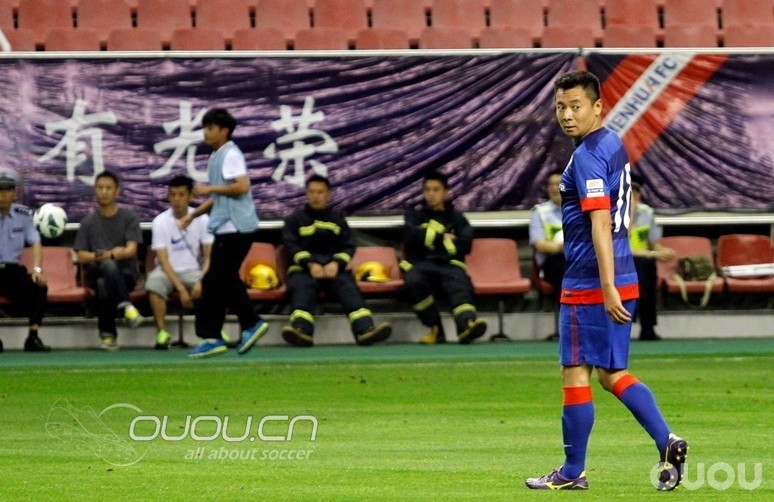 朱骏这鞋的配色不错。