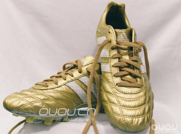 黄金战靴 有后期 重口味(图片重新编辑)