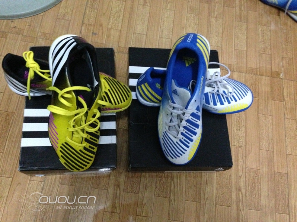 帮队友买的两双TF 球鞋!