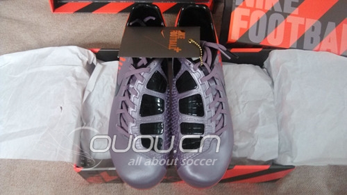 大虾们,来帮我鉴别一下真伪吧!