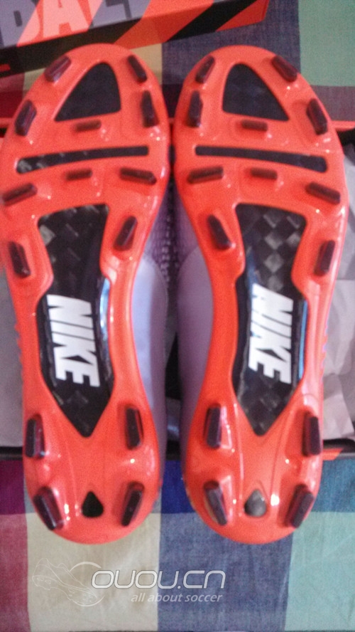 大虾们,来帮我鉴别一下真伪吧!