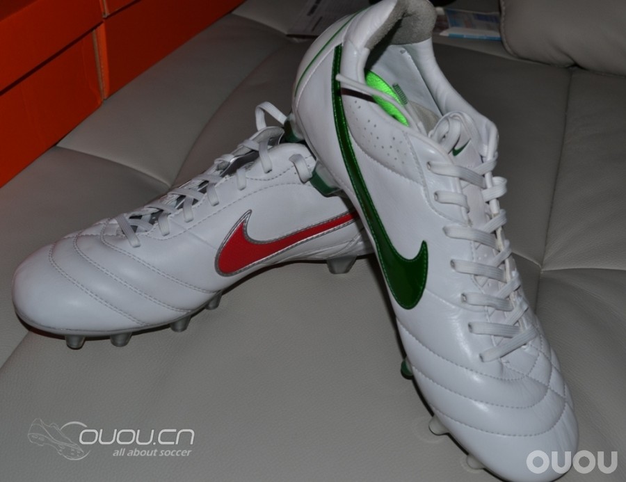 红绿灯!灯~等灯!等灯!–新入白绿legend和白红flight纯赏析