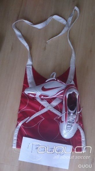 前2天陪朋友买些结果看到它了。。。就果断买了。。