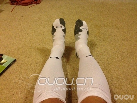 最近阿迪比较火,我也来凑个热闹。我也秀一下11pro sl