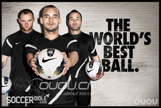 大家最近都秀鞋,我上点顶级足球的图吧!