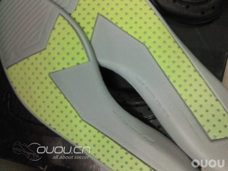 发帖去验货呀,求大神帮忙。。f50顶级pu版