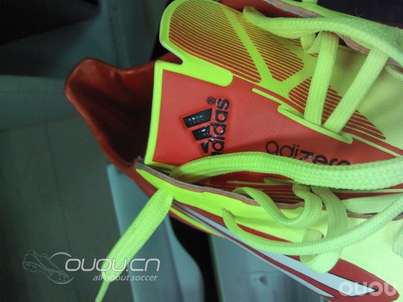 发帖去验货呀,求大神帮忙。。f50顶级pu版