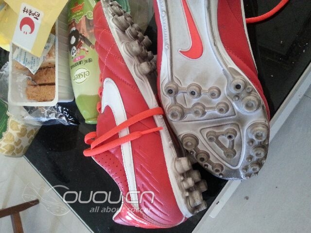 人草留下的黑色怎么清理呢?