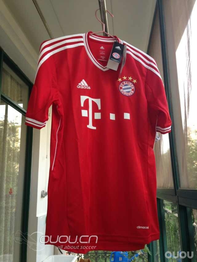 拜仁2013-14主场球迷版