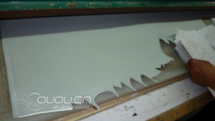 战靴订制工厂告诉你如何打造一双真正的战靴!