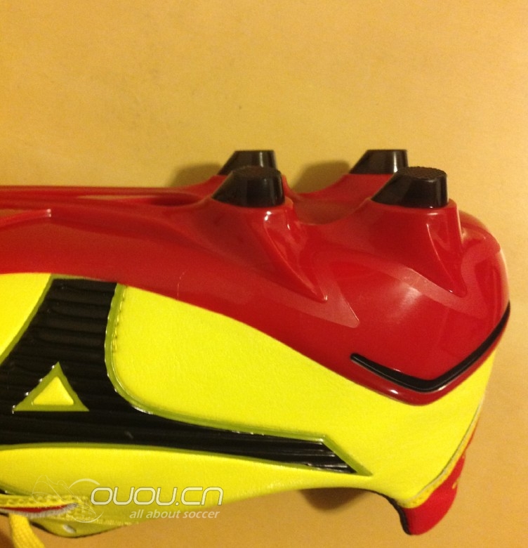 客观说说 Estrela NEO 优缺点,与刺客9鞋钉对比,给大家一些意见