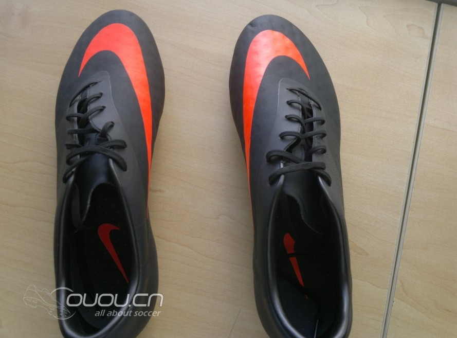 论坛首发 Nike Hypervenom Phatal 次顶级 黑/橙红配色