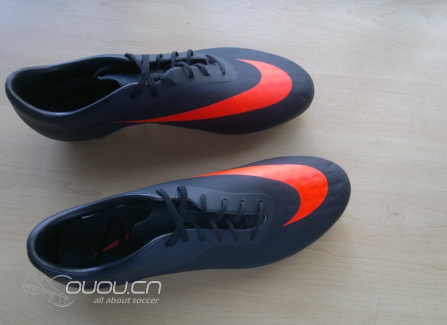 论坛首发 Nike Hypervenom Phatal 次顶级 黑/橙红配色