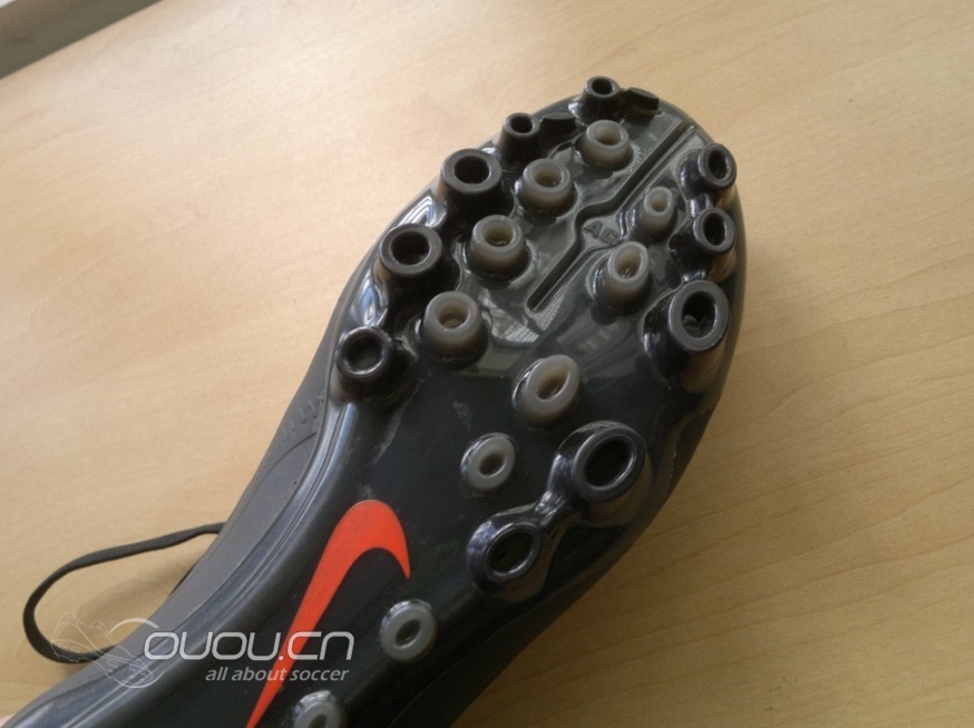 论坛首发 Nike Hypervenom Phatal 次顶级 黑/橙红配色