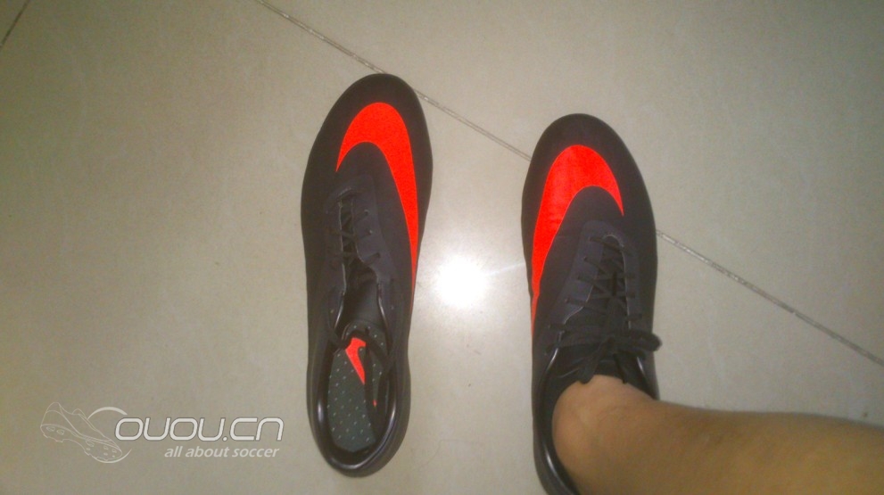 论坛首发 Nike Hypervenom Phatal 次顶级 黑/橙红配色