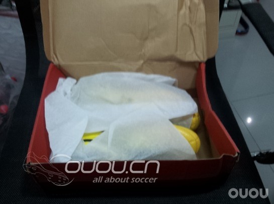 完整版 – 【灵鹰】定制球鞋之流程+静态评测