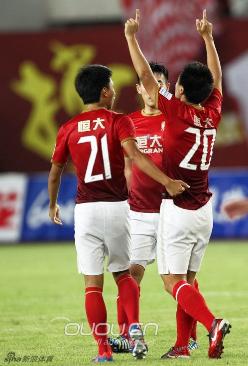 这个是新配色吗?在地球上第一次看到。