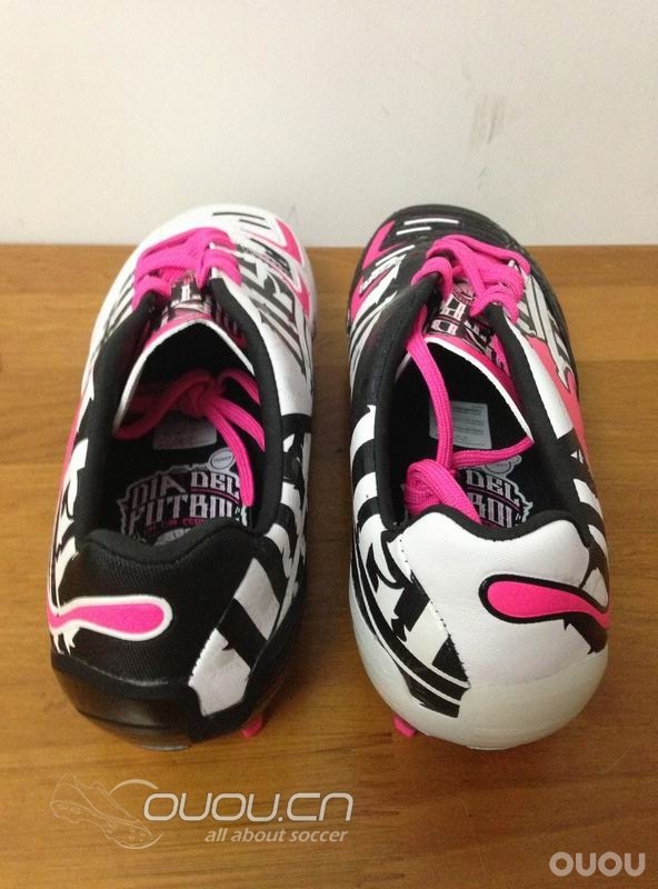 【爱踢看鞋】彪马最新鸳鸯力量猫Powercat 1 FG静态赏析评测