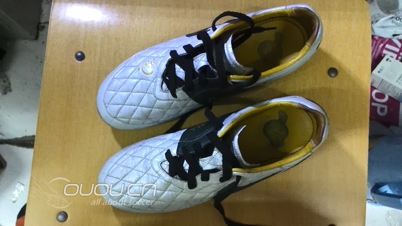 10R的脚感真是好的一塌糊涂….