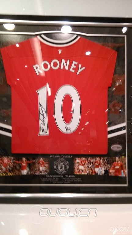 港澳游看鞋归来 38楼有楼主与邵佳一合影